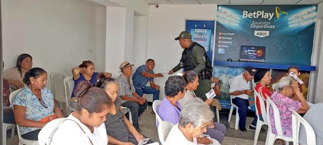 Charlas y sensibilización a los adultos mayores