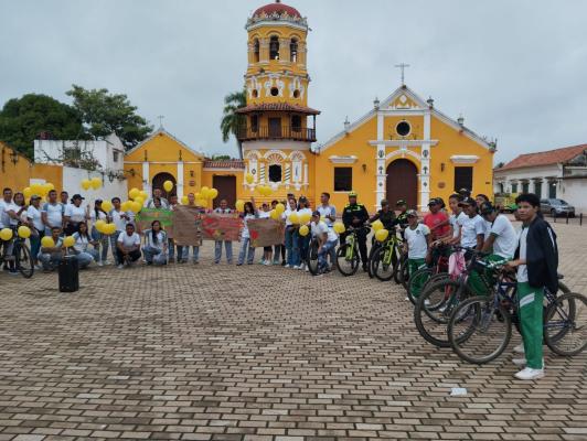 En la actividad participaron más de100 personas quienes llevaron un mensaje de esperanza.