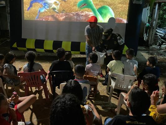 Cine al barrio para el fortalecimiento de la seguridad