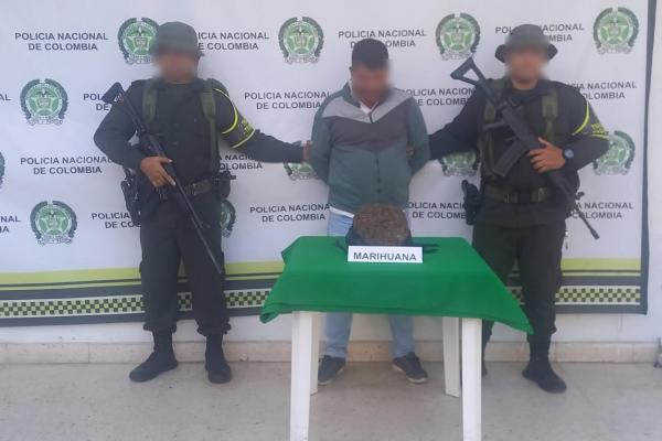 Ciudadano caminaba para despistar a las autoridades