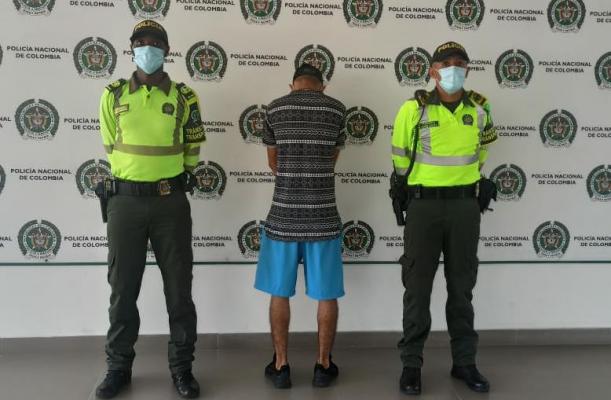 Capturado ciudadano quien   conducía una motocicleta con la licencia suspendida.