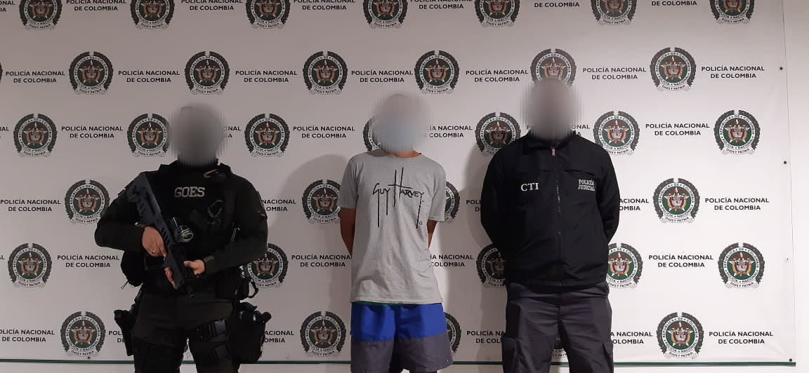 capturado hombre de 30 años de edad por el delito de homicidio en concurso con porte ilegal de arma de fuego.