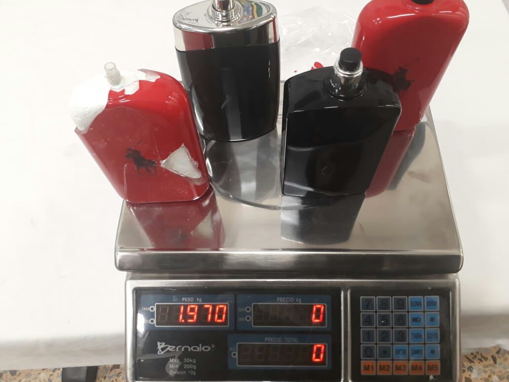 Caen-dos-kilos-de-cocaína-en-perfumes