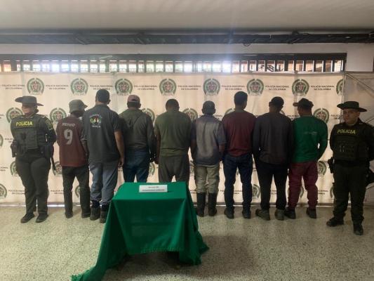 Desmantelamos fábrica de carbón vegetal en Medellín 