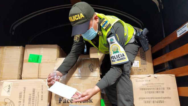 266.000 tapabocas de contrabando aprehendidos por la POLFA