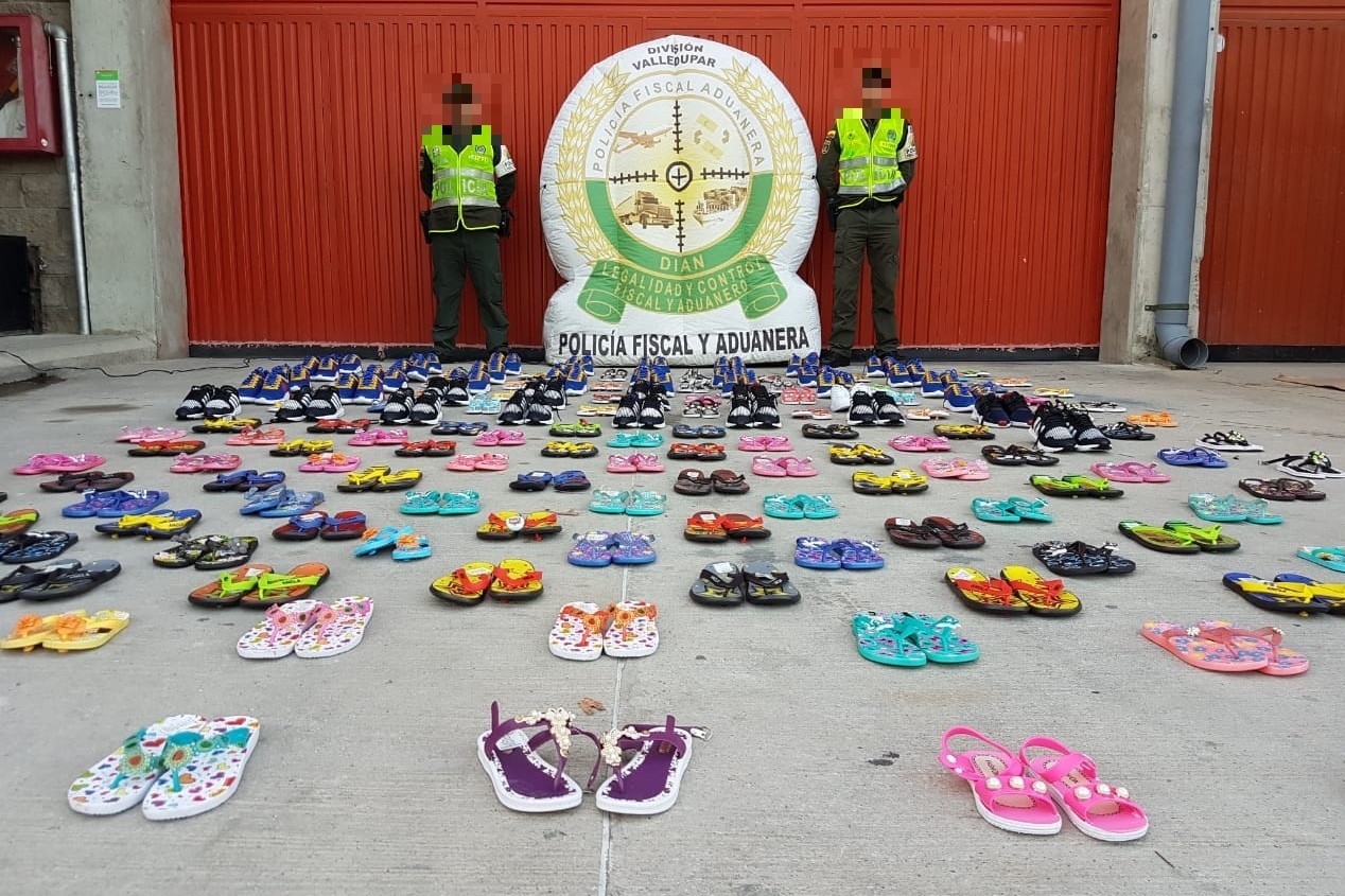 Controles-aduaneros-permitieron-la-aprehensión-de-más-de-dos-mil-pares-de-calzado