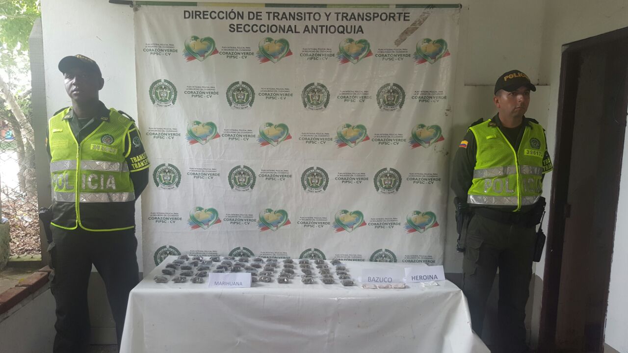 5-kilos-de-marihuana-camuflados-dentro-de-una-sandía-fueron-incautados-en-la-vía-Caucasia.-1