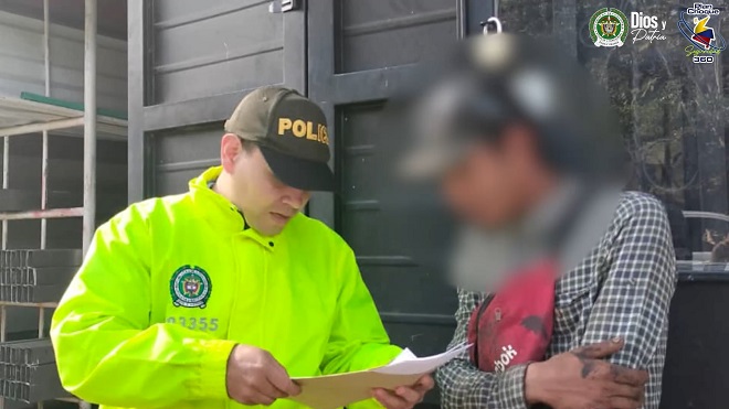 En operación conjunta entre la Policía y la fiscalía, fueron capturadas cuatro personas dedicadas al microtráfico.