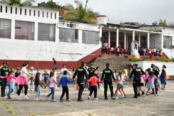 Desarrollo de juegos con los dicentes. 