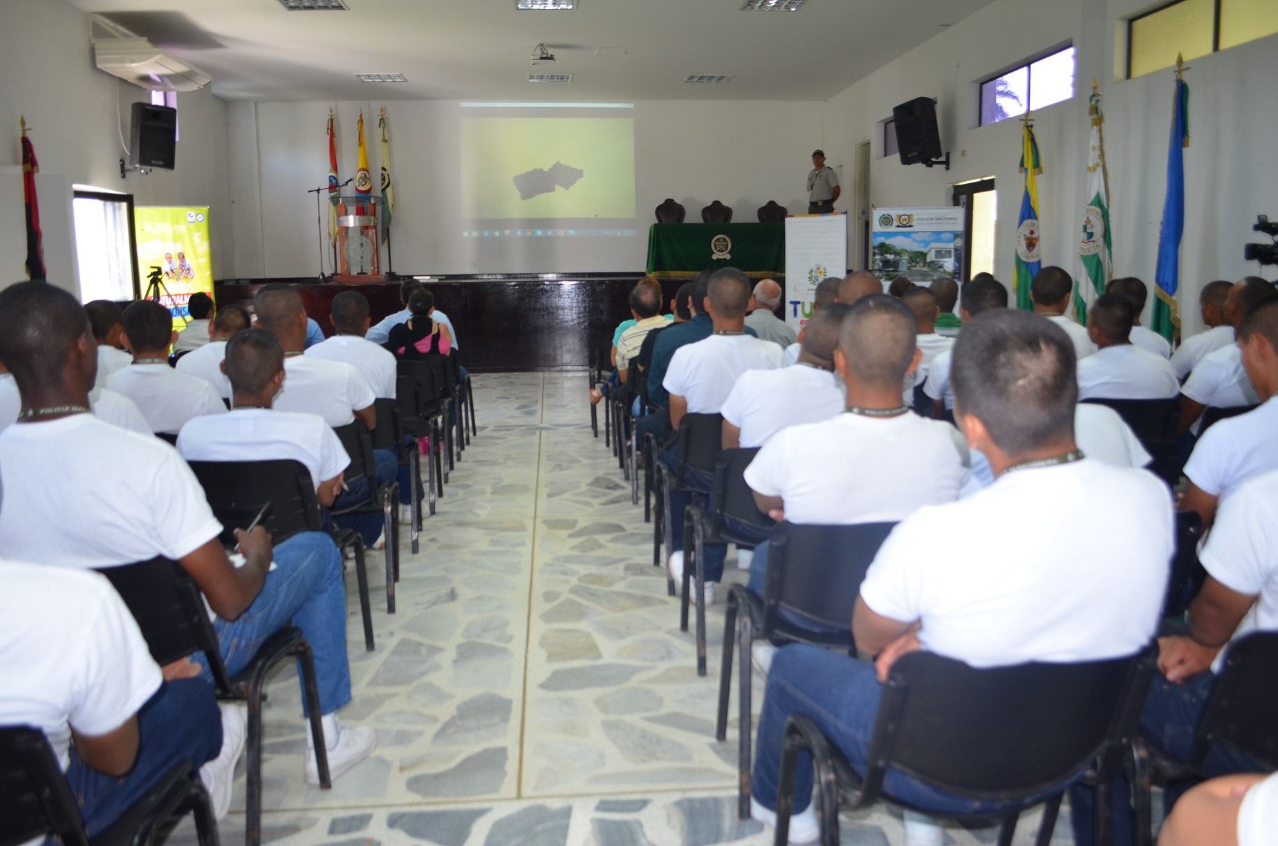 Conmemoración del día mundial de la tierra en la ESBOL