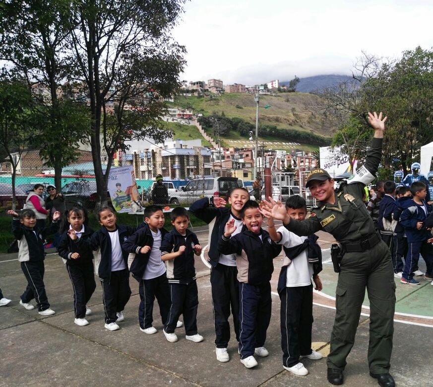   Doscientos pequeños vivieron el sueño de ser Policías por un día      