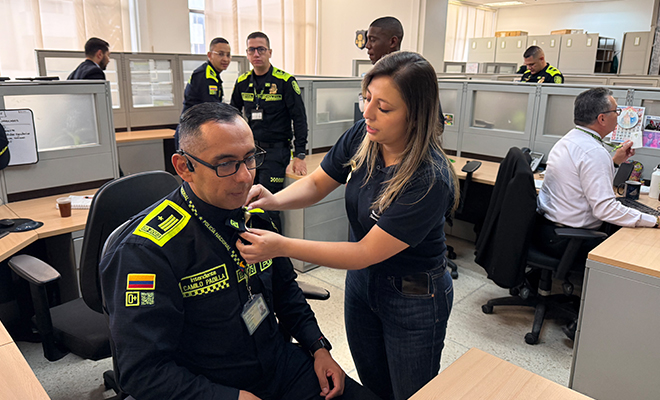 Cinta amarilla símbolo de la prevención del suicidio