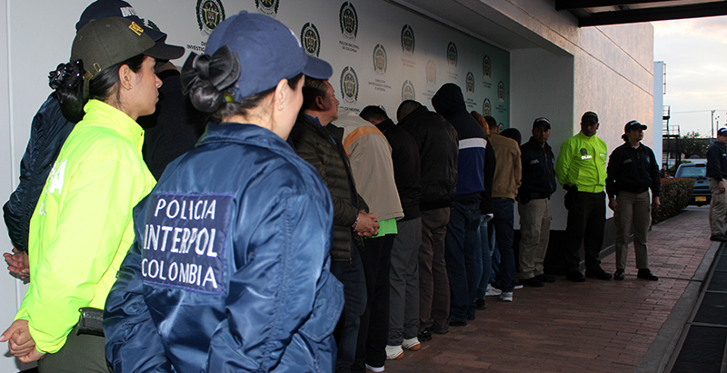 Caen 13 delincuentes requeridos por justicia europea, capturas en Bogotá, Medellín, Pereira, Cali y Puerto López