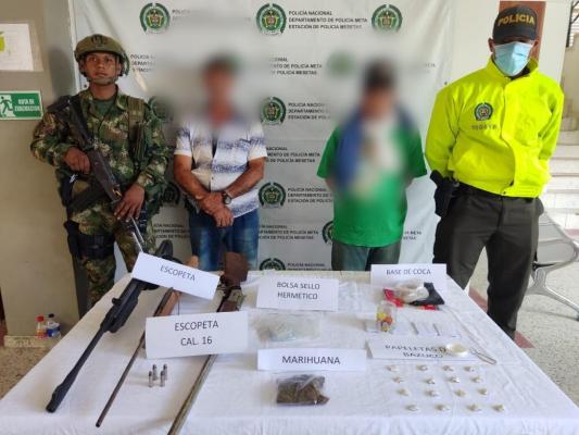 Dos allanamientos, capturas e incautación de estupefacientes y armas traumáticas en Mesetas 