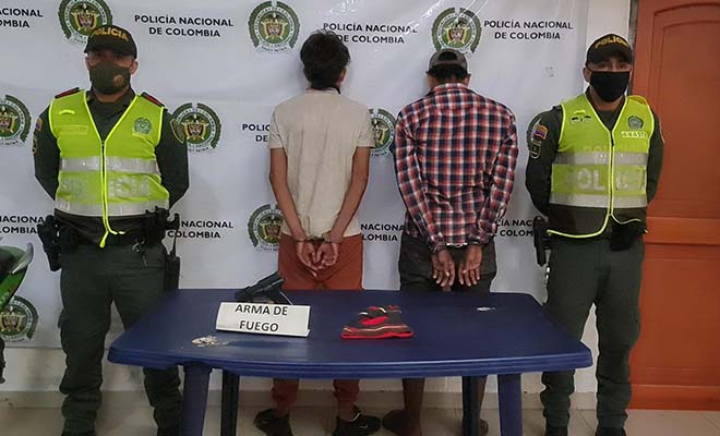 Dos capturados en flagrancia por el delito de hurto