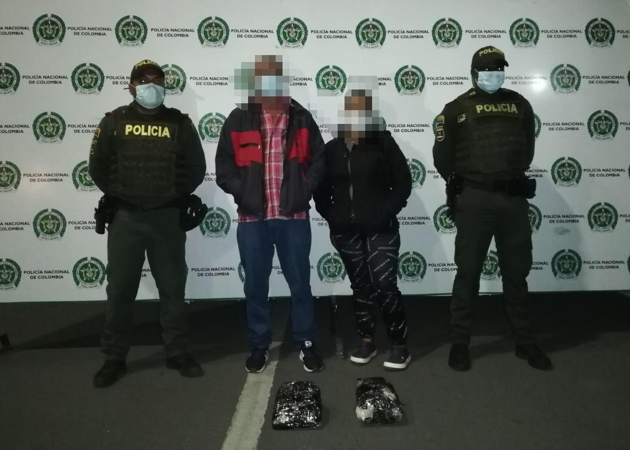 Dos-personas-capturadas-cuando-trasportaban-1.864-gramos-de-heroína 