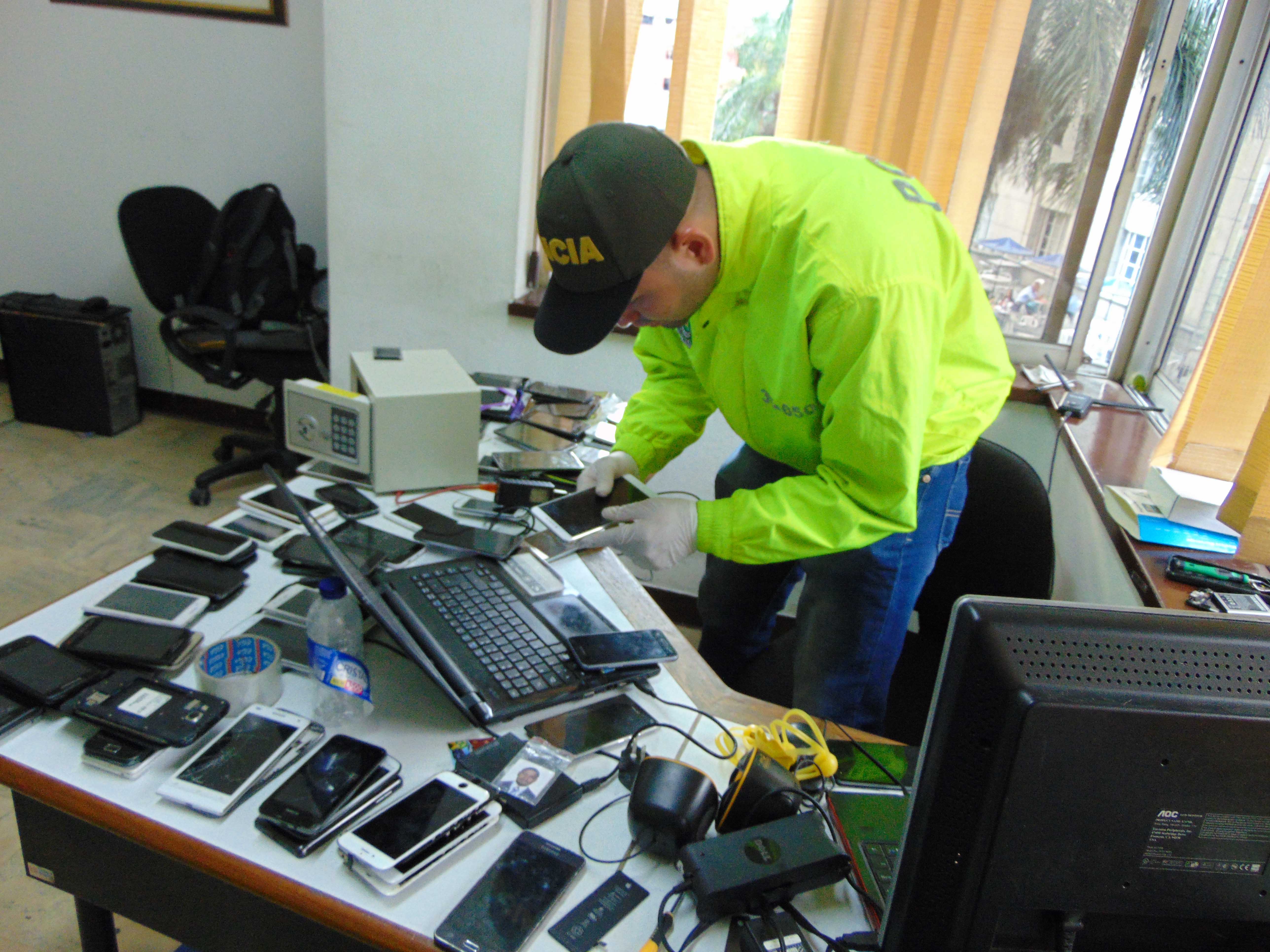 Policía capturó 7 personas por receptación en el centro de Medellín