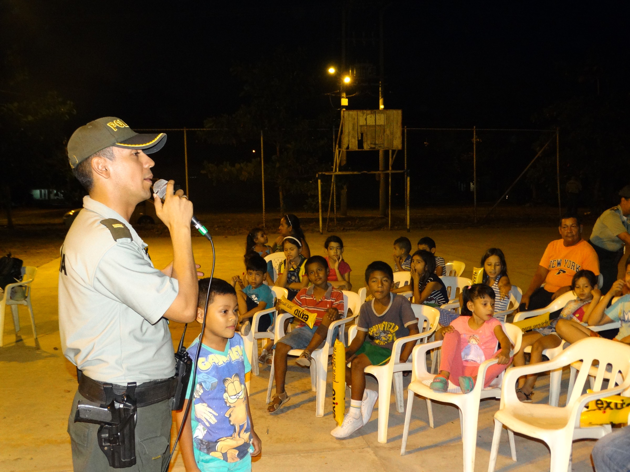 LA OFICINA DE SUNTOS JURIDICOS DE LA ESCUELA DE POLICÍA GABRIEL GONZÁLEZ  SOCIALIZA DEL NUEVO CODIGO NACIONAL DE POLICIA 