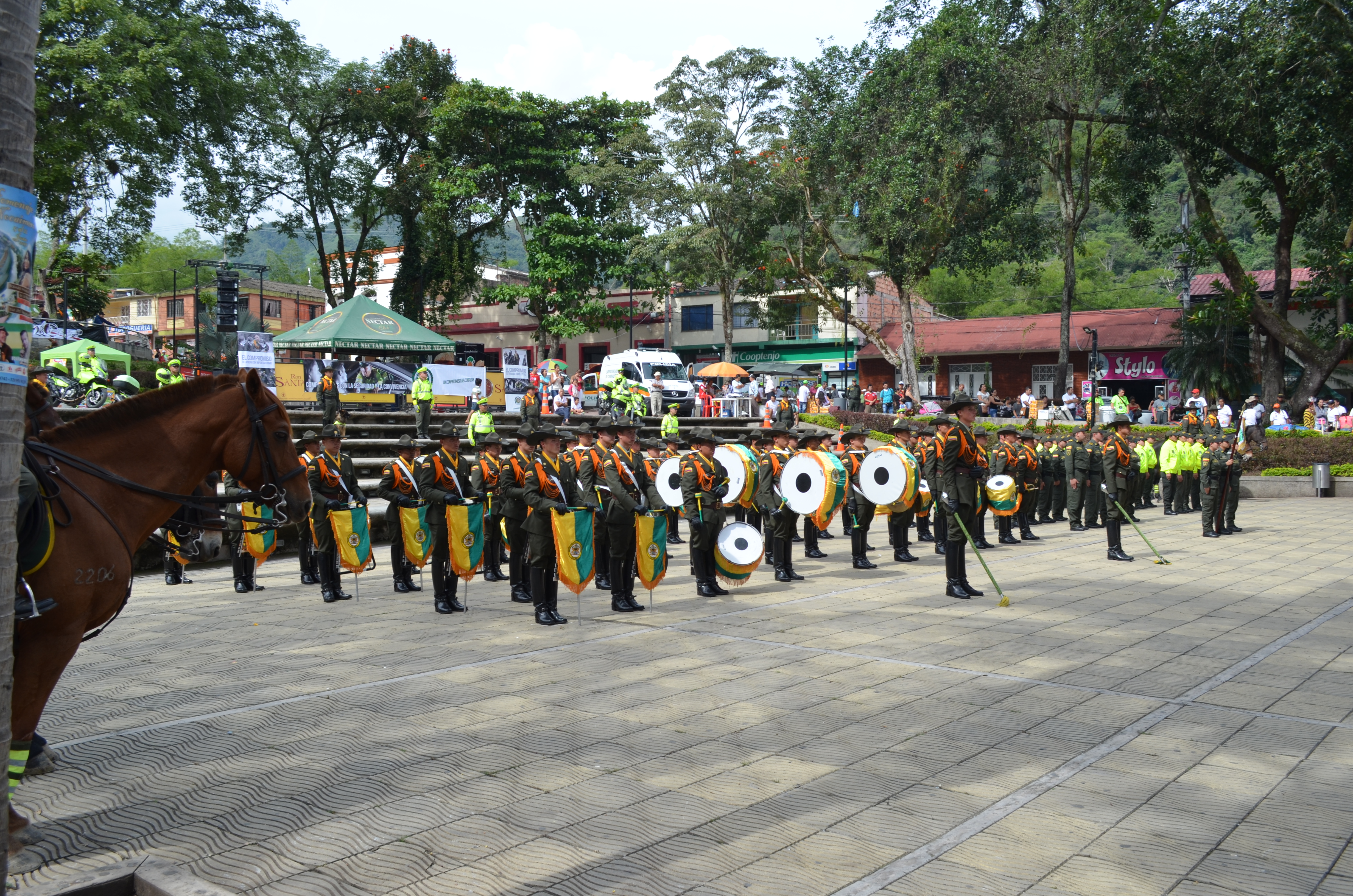 Con-más-de-6.500-hombres-y-mujeres-policía-Cundinamarca-garantiza-la-seguridad-en-estas-vacaciones