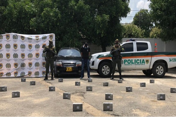 En-Cesar-capturamos-a-una-persona-con-20-kilos-de-cocaína-en-las-puertas-de-un-vehículo