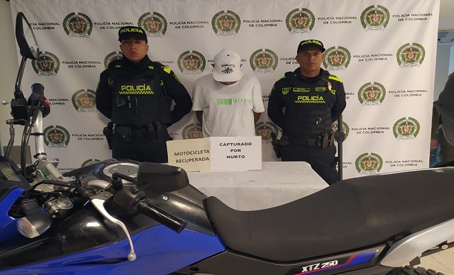 En flagrancia fue capturado un hombre por hurto a motocicleta