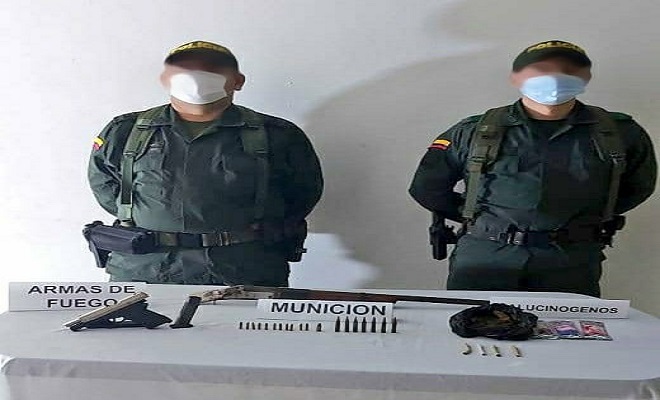 En Juradó Chocó hallamos dentro de un costal 02 armas de fuego y alucinógenos