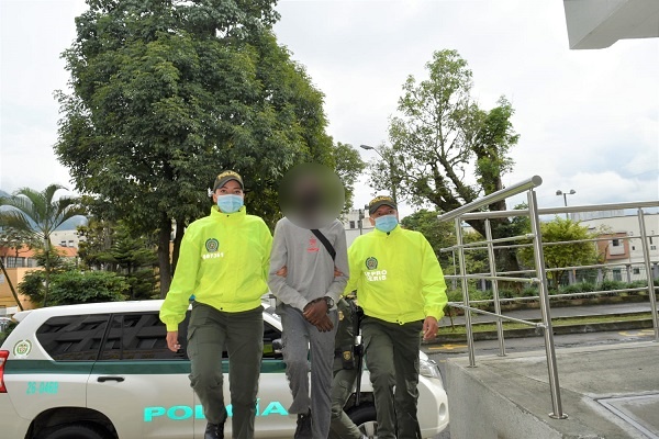Capturado por Acceso carnal violento 