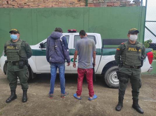  en_toledo_dos_personas_fueron_capturadas_por_el_delito_de_violencia_contra_servidor_publico