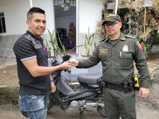 En menos de una hora logramos la recuperación de una motocicleta.