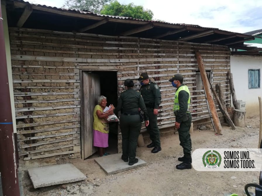 La solidaridad como virtud de los policías de Tolima 