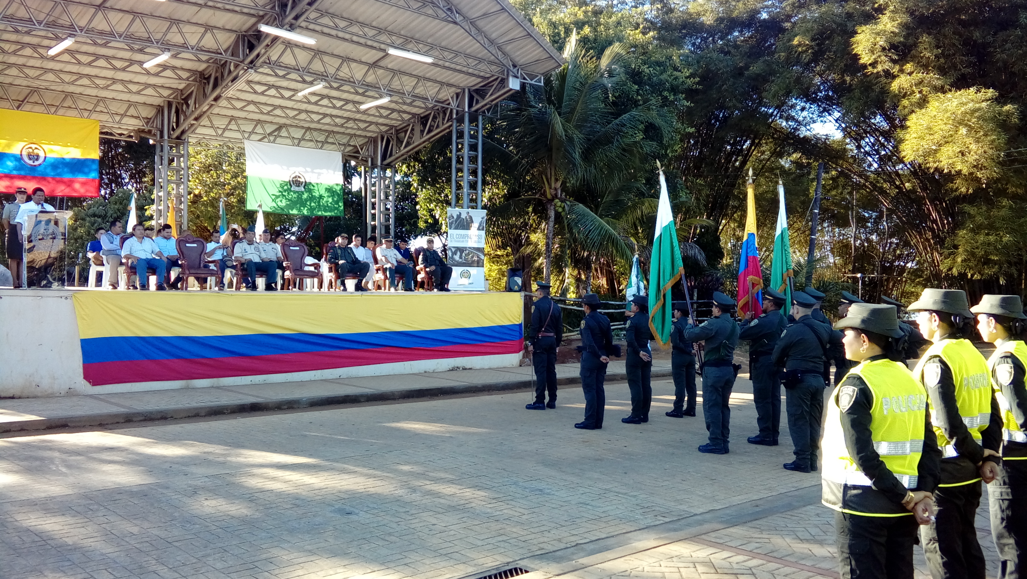 entrega de patrulleros nuevos a la comunidad mitú