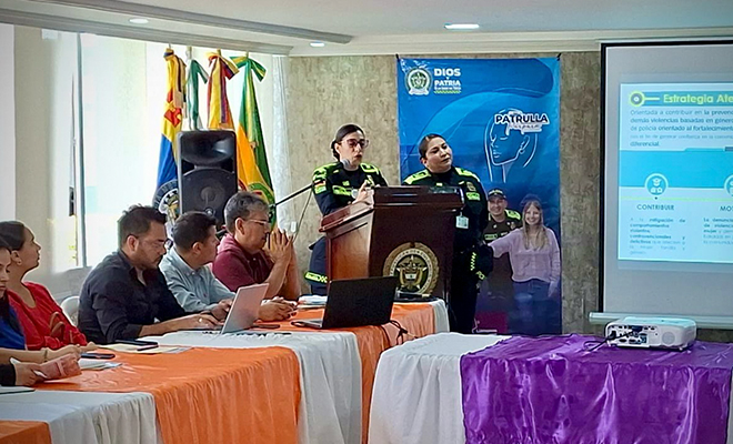 La Patrulla Púrpura en Popayán da a conocer la estrategia integral de protección a mujer, familia y género