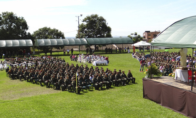 Con-misa campal-se-conmemora-el-aniversario-No-46-del-Departamento-de-Policía-Meta