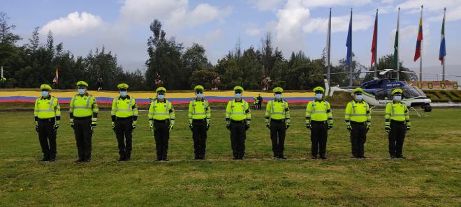 Ascenso de un personal de Nivel Ejecutivo e ingreso al grado de Subintendente de patrulleros de la Policía Nacional 