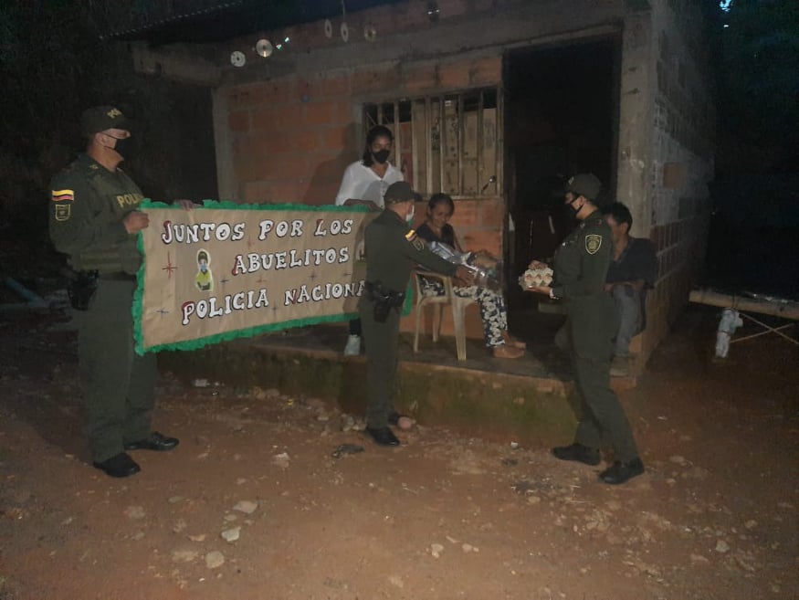 Actividad ‘juntos por los abuelitos’.