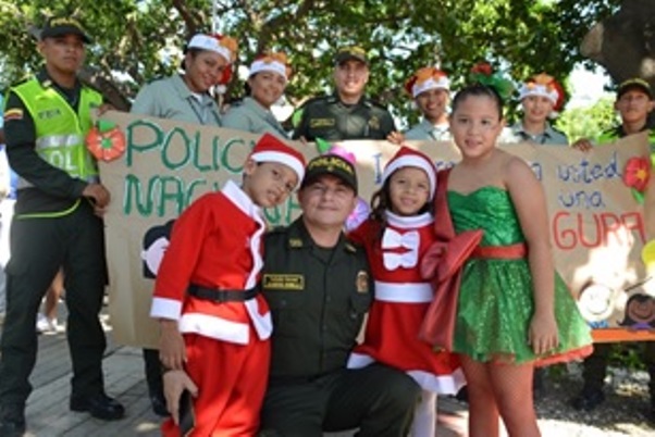 foto-policía-nacional-lanza-plan-navidad