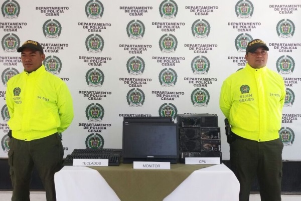 foto-recuperación-cuatro-computadores-hurtados