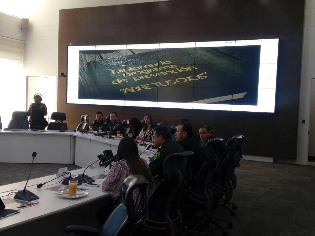 lanzamiento-diplomado-abre-tus-ojos