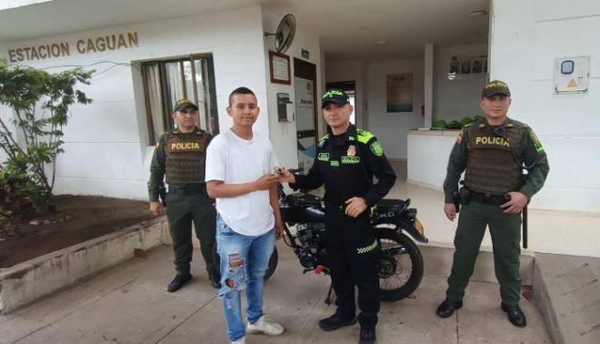 Policía Nacional, logra la recuperación de una motocicleta. 