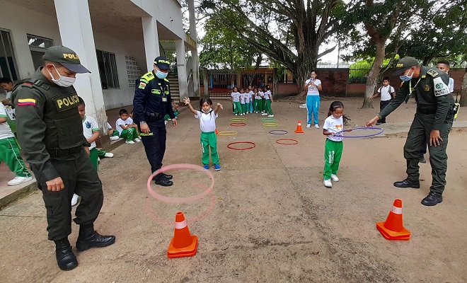 Con los niños del Guainía