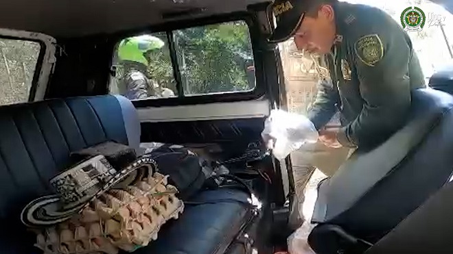 Vehículo en el que se movilizan los responsables de cometer un homicidio