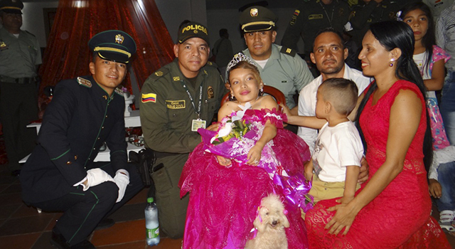 La Policía Nacional-hace realidad sueños-de-niña con síndrome de morquio