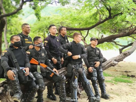Los policías del ESMAD son hombres de honor 