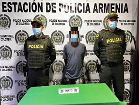 Hombre capturado por hurto