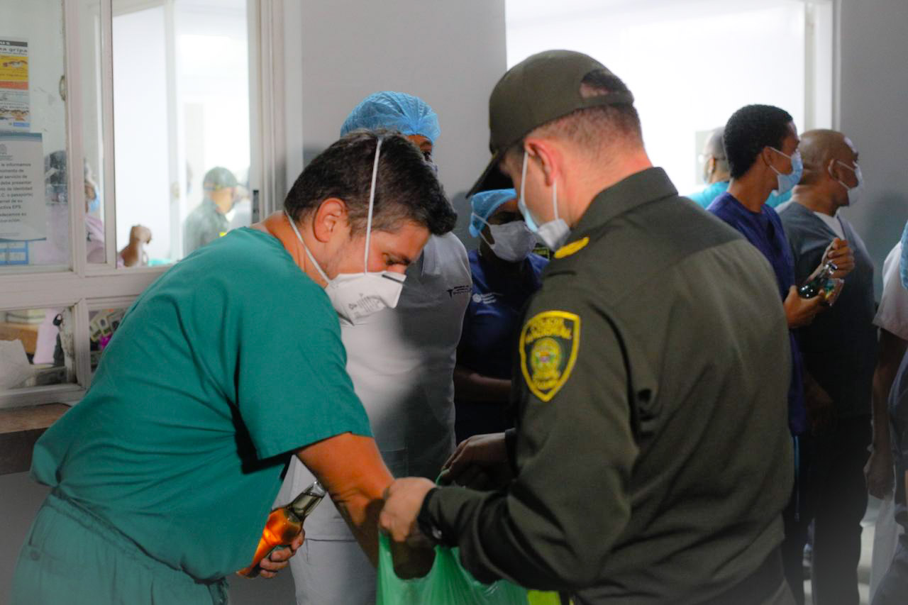 Agradecemos la invaluable labor del personal médico y asistencial en el Departamento Archipiélago