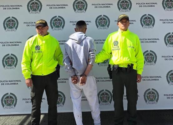 La Seccional de Investigación Criminal (SIJIN), captura a Alias moneda por hurto en Manizales