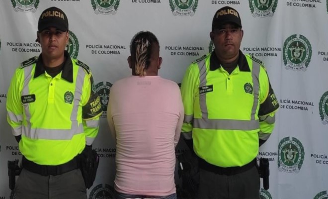 Presentó una licencia de tránsito con irregularidades