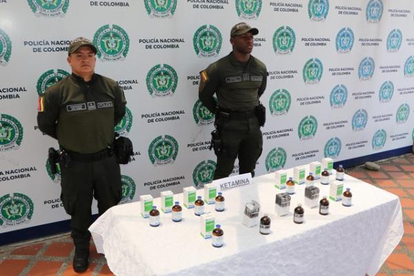 Todas las especialidades del servicio de policía comprometidas con la incautación de sustancias sintéticas