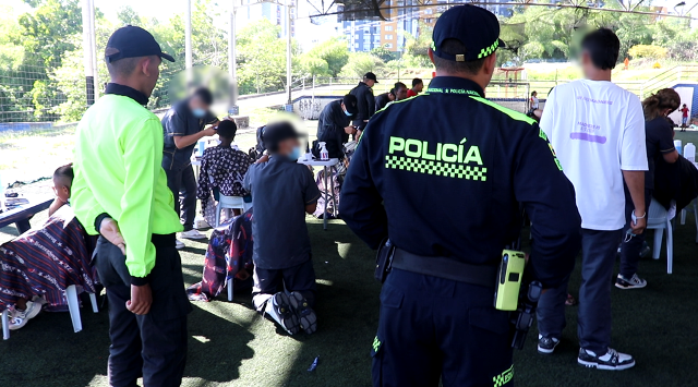 Acompañados de la comunidad, la cívica juvenil, entre otros, llevamos actividades de bienestar a la comunidad