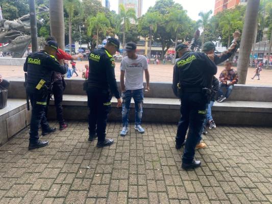 Registro a personas en la zona céntrica de la capital risaraldense